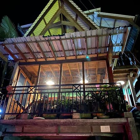 Smiley'S Homestay Берастаги Екстериор снимка