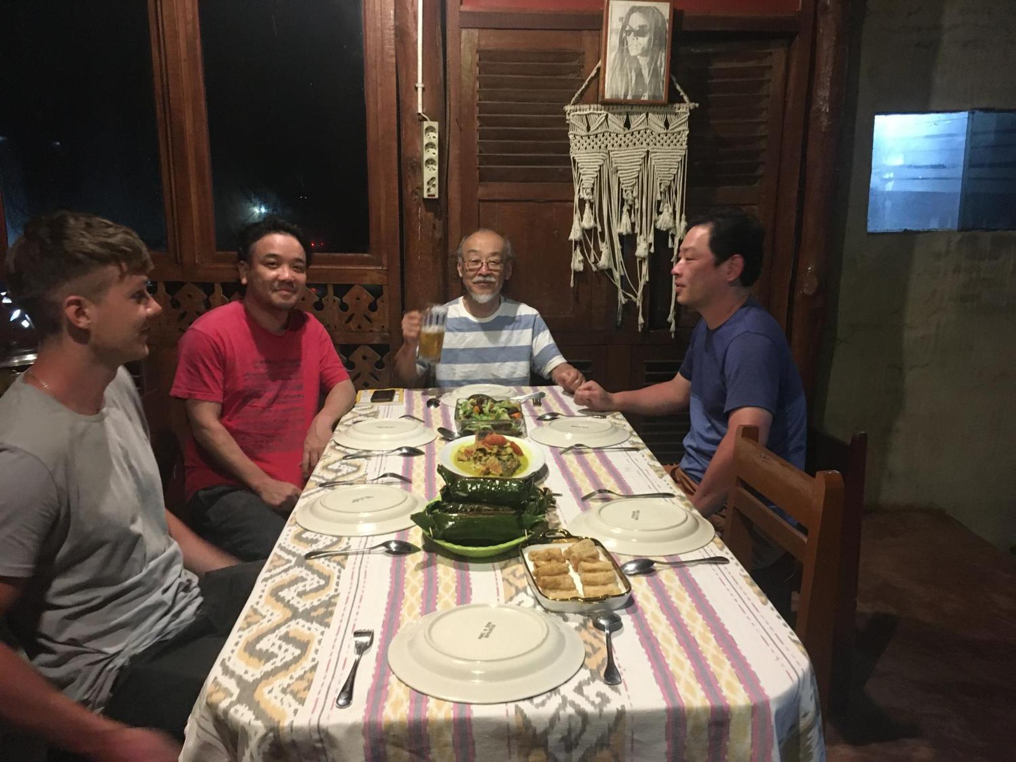 Smiley'S Homestay Берастаги Екстериор снимка