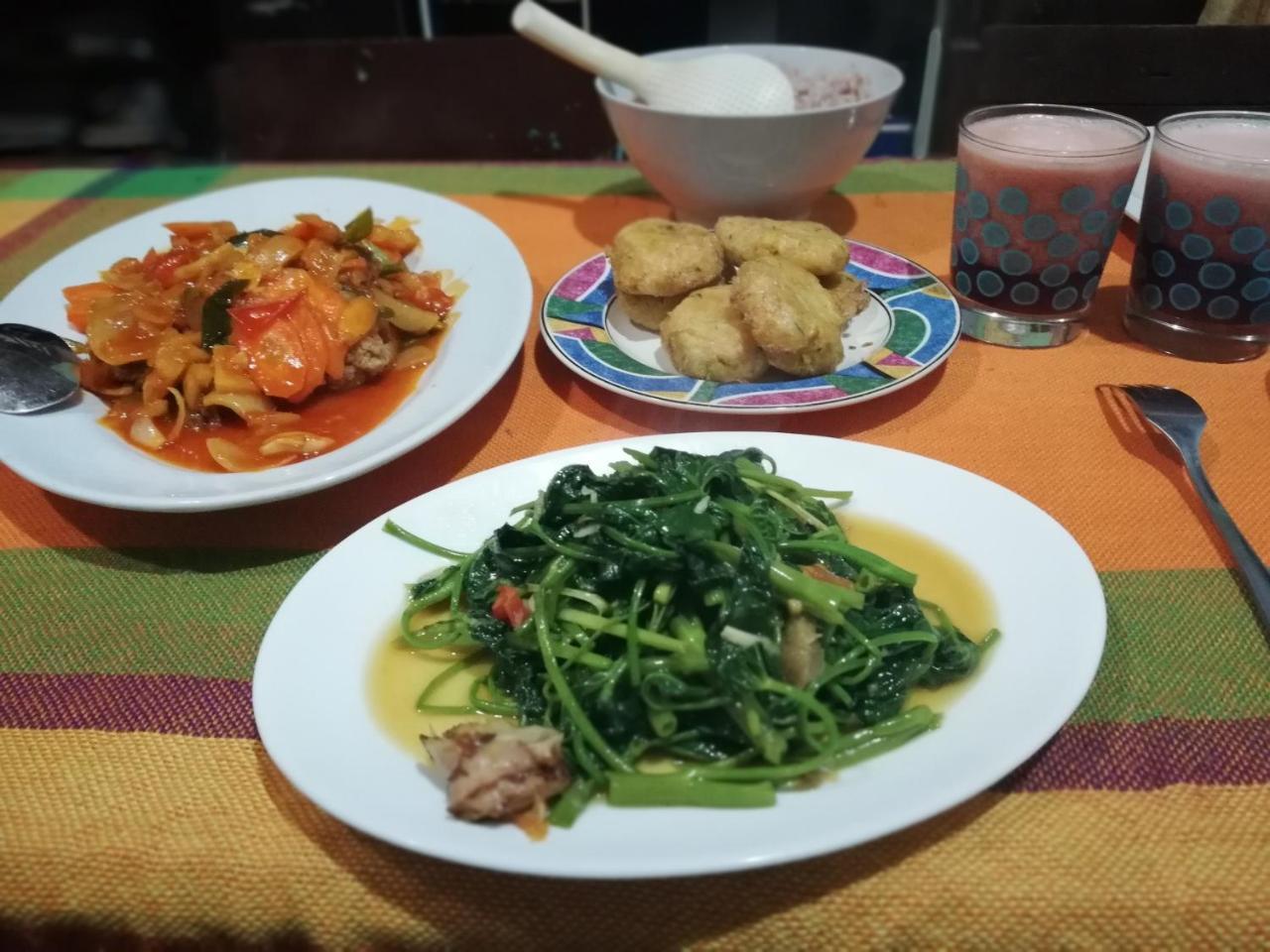Smiley'S Homestay Берастаги Екстериор снимка